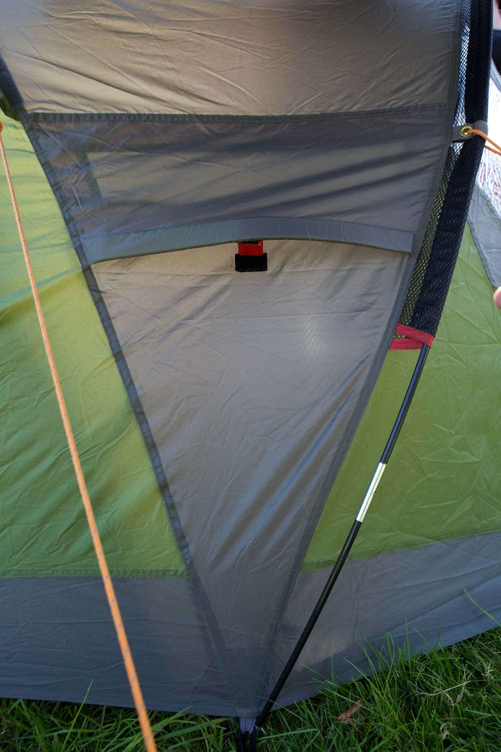 Coleman Darwin 4+ Plus Zelt - Kuppelzelt für 4 Personen - Coleman