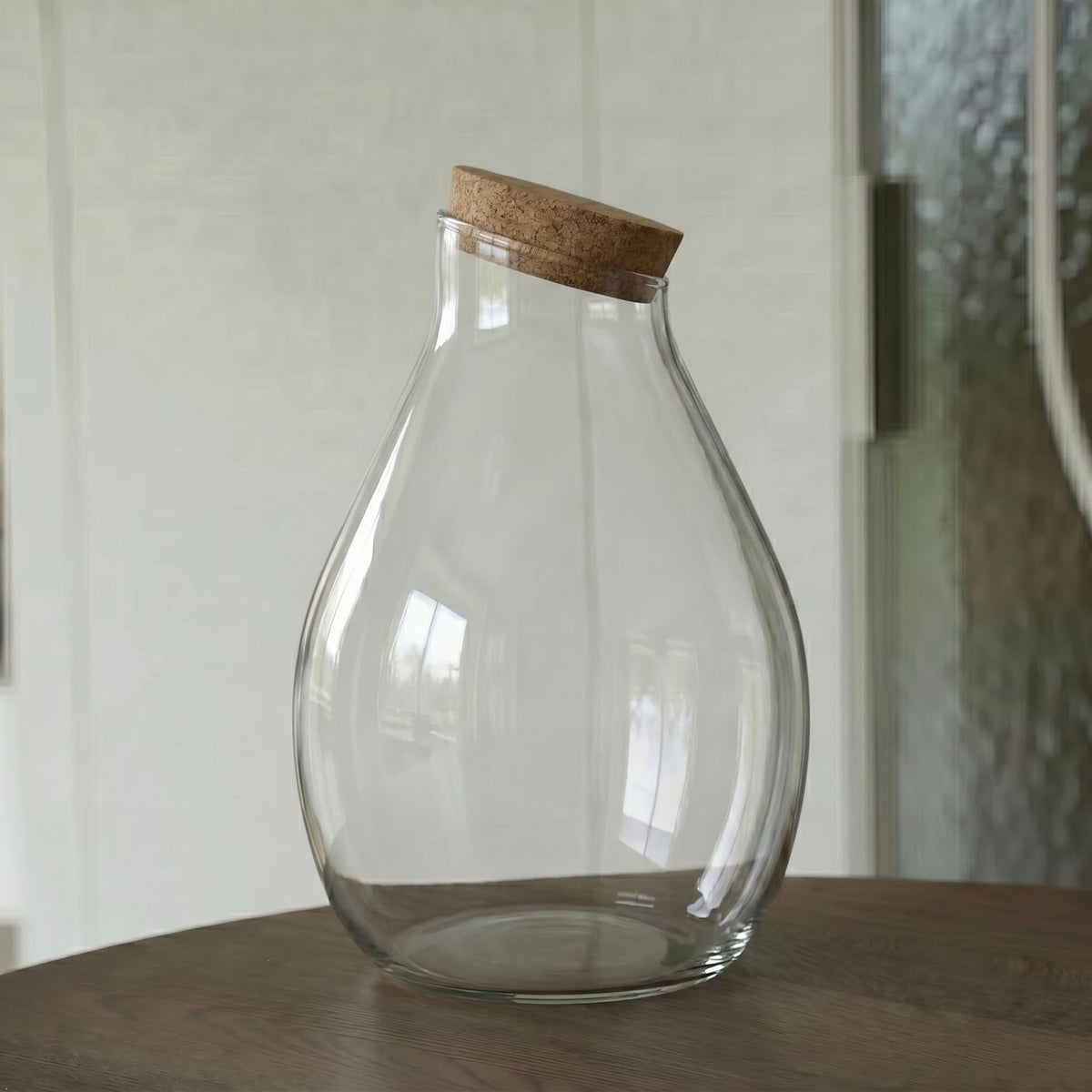 Leeres Flaschengarten-Glas „Drop XXL“ mit Naturkorken, 43 × 34 cm – bepflanztes Beispiel, Ansicht 3